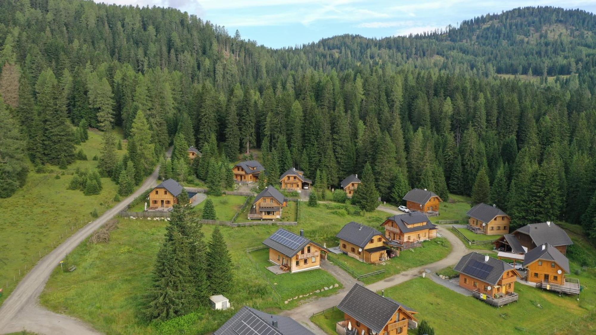Almhaus & Almchalet Flattnitz Bagian luar foto
