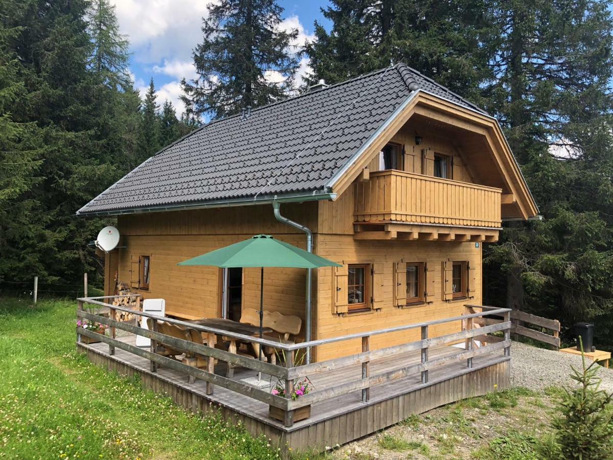 Almhaus & Almchalet Flattnitz Bagian luar foto